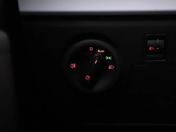 Photo 6 of 26 of VSSZZZKJ6RR222041 SEAT Arona 1.0 EcoTSI Reference (5-drs SUV)