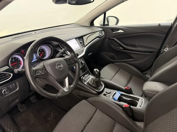 Photo 6 of 26 of W0VBE8EA5K8056052 Opel Astra Sports Tourer 1.0 Turbo Business