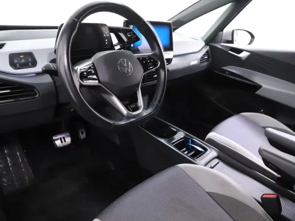 Photo 6 of 28 of WVWZZZE1ZMP002540 Volkswagen ID.3 First Plus 58 kWh IQ-Light