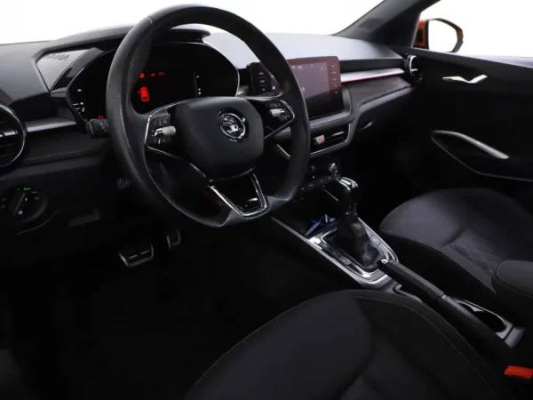 Photo 6 of 35 of TMBER9PJXN4006466 Skoda Fabia 1.0 Aut. TSI Business Edition 5-drs Hatchb.