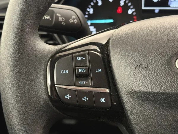 Photo 7 of 21 of WF0JXXGAHJJJ67730 Ford Fiesta 1.1 Trend Airco