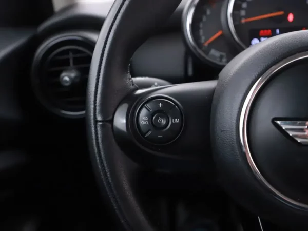 Photo 7 of 25 of WMWXS110202C22296 Mini Mini 1.2 One Business 5-drs Hatchb