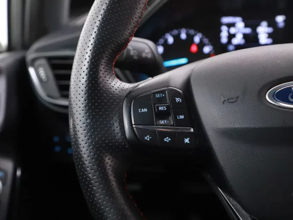 Photo 7 of 26 of WF0JXXGAHJJR22941 Ford Fiesta 1.0 EcoBoost ST-Line Alloy Wheels