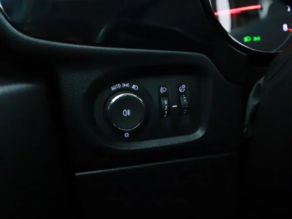 Photo 7 of 27 of VXKUPHNEKM4207516 Opel Corsa 1.2 Elegance (5-drs Hatchb.) Cruise