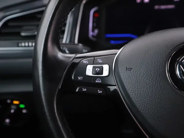 Photo 7 of 28 of WVGZZZA1ZJV009374 Volkswagen T-Roc 1.5 TSI Sport Cruise Led