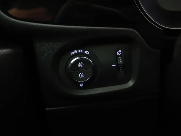 Photo 7 of 29 of VXKUPHPY0R4205926 Opel Corsa 1.2 Turbo Aut. Hybrid GS-Line