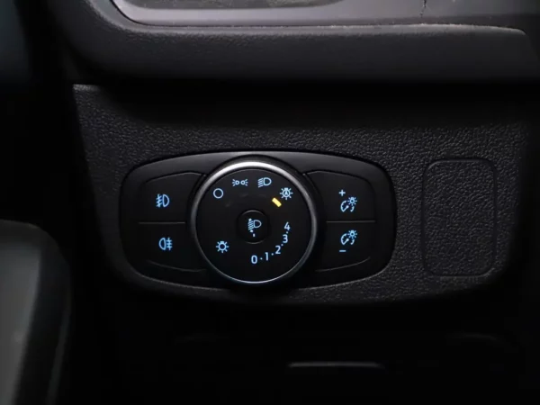 Photo 7 of 29 of WF0PXXGCHPKY79662 Ford FOCUS Wagon 1.0 EcoBoost Titanium Business 5-drs Combi