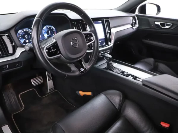 Volvo V60 2.0 T5 Aut. R-Design LED