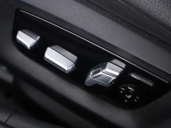 Photo 7 of 33 of WBAJR110X0WW57722 BMW 5 Serie 520i High Executive Edition (4-drs Sedan)