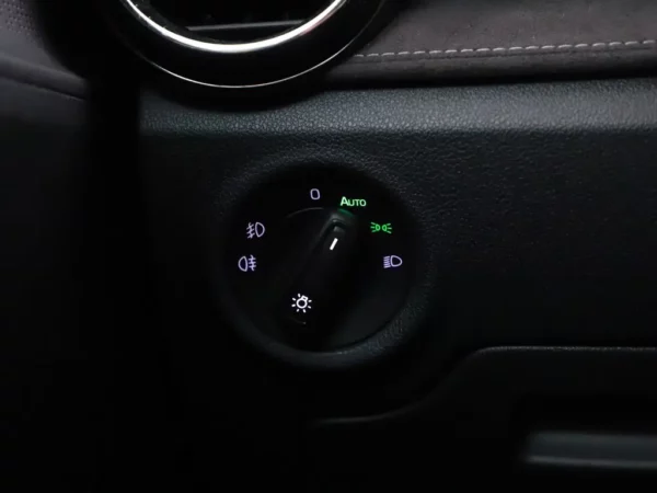 Photo 7 of 35 of TMBER9PJXN4006466 Skoda Fabia 1.0 Aut. TSI Business Edition 5-drs Hatchb.