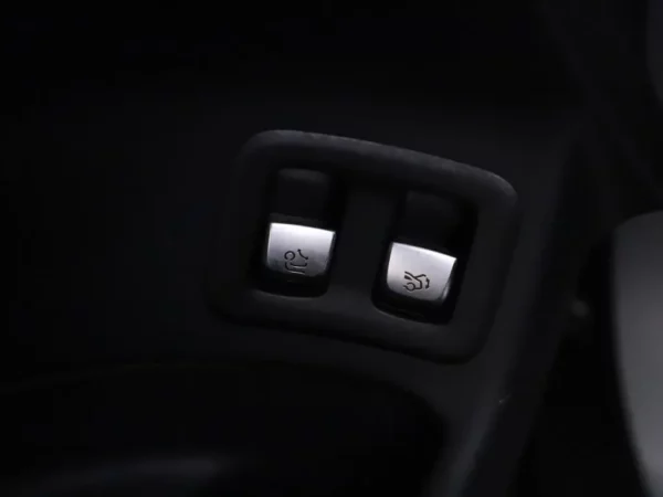 Photo 7 of 40 of WDC2539801F751707 Mercedes-Benz GLC 200 Aut. Business Solution AMG