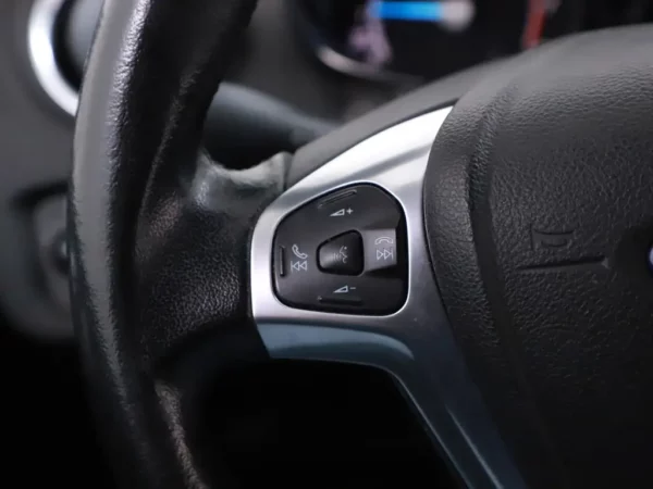 Photo 8 of 25 of WF0DXXGAKDGT64860 Ford Fiesta 1.0 Style Ultimate Cruise Alloy