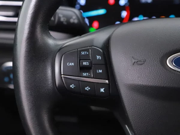 Photo 8 of 28 of WF0PXXGCHPKM82966 Ford FOCUS Wagon 1.0 Aut. EcoBoost Titanium