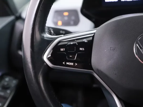 Photo 8 of 28 of WVWZZZE1ZMP002540 Volkswagen ID.3 First Plus 58 kWh IQ-Light