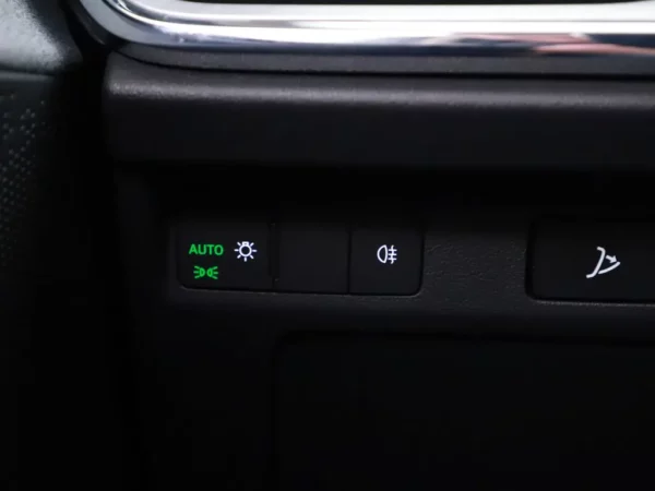 Photo 8 of 34 of TMBJB7NY3NF011424 Skoda Enyaq iV 60 5-drs SUV Cruise