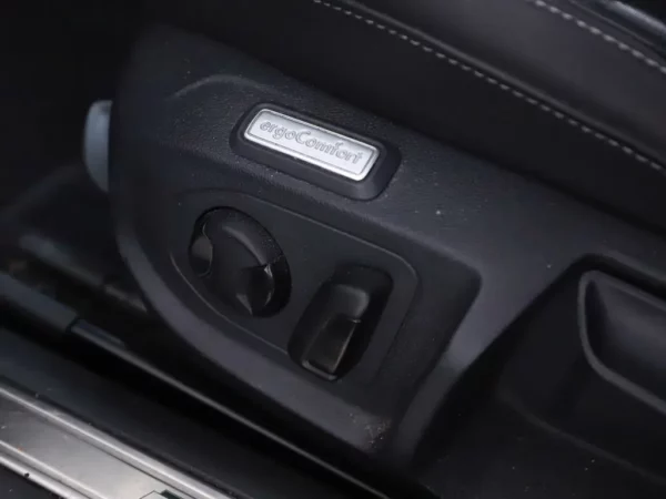 Photo 8 of 37 of WVWZZZ3HZJE515000 Volkswagen Arteon 1.5 TSI DSG R-Line