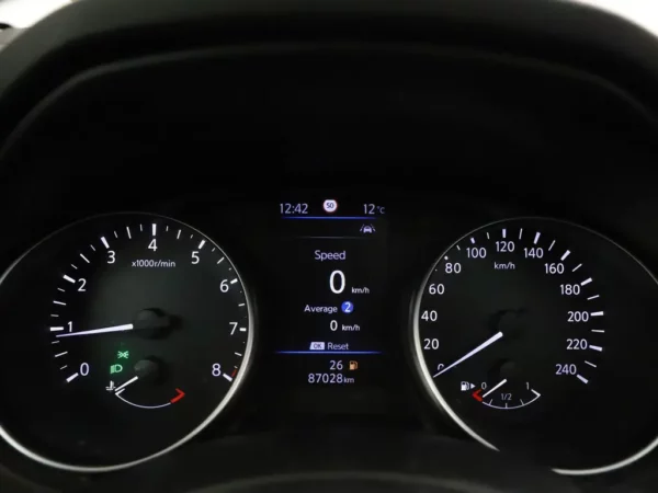 Photo 9 of 26 of SJNFFAJ11U2639705 Nissan QASHQAI 1.3 DIG-T Business Edition Pano