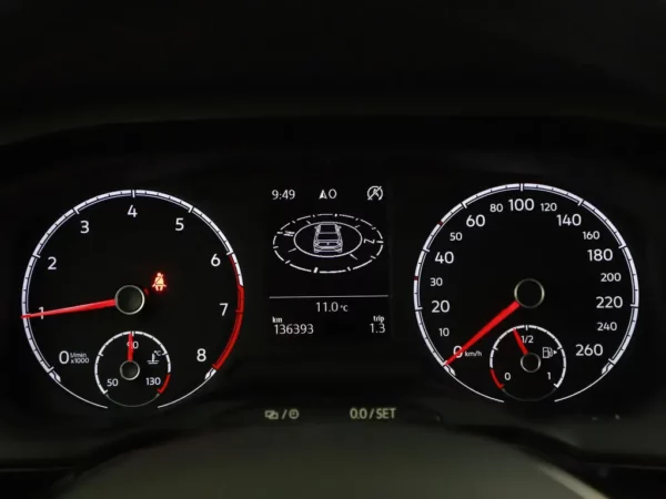 Photo 9 of 26 of WVWZZZAWZJY174205 Volkswagen Polo 1.0 TSI Comfortline Business 5-drs Hatchb.