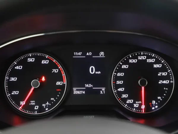 Photo 9 of 28 of VSSZZZKJZJR065267 SEAT Ibiza 1.0 TSI (5-drs Hatchb.)