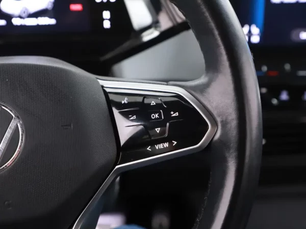 Photo 9 of 28 of WVWZZZE1ZMP002540 Volkswagen ID.3 First Plus 58 kWh IQ-Light