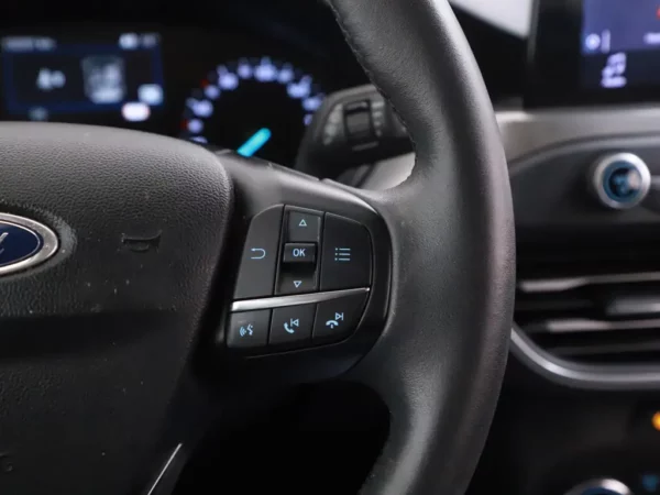 Photo 9 of 29 of WF0PXXGCHPKY79662 Ford FOCUS Wagon 1.0 EcoBoost Titanium Business 5-drs Combi