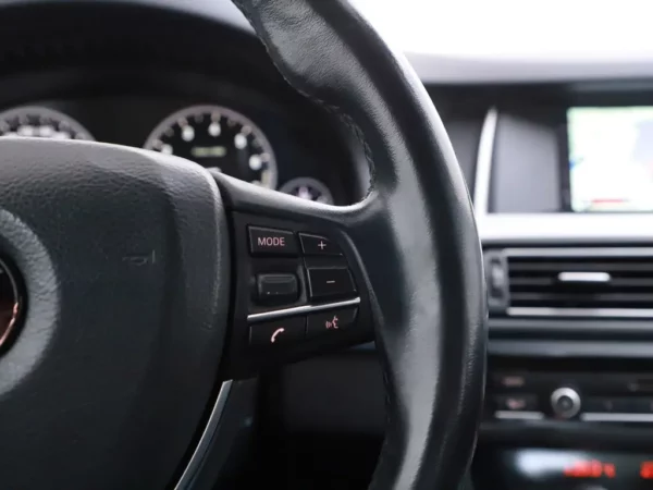 Photo 9 of 30 of WBA5A31080D744552 BMW 5 Serie 520i Aut. Last Minute Edition 4-drs Sedan