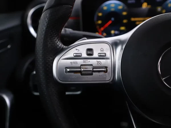 Photo 9 of 30 of WDD1771871J141650 Mercedes-Benz A-Klasse 200 Aut. Business Solution AMG