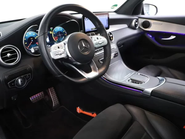 Photo 9 of 40 of WDC2539801F751707 Mercedes-Benz GLC 200 Aut. Business Solution AMG