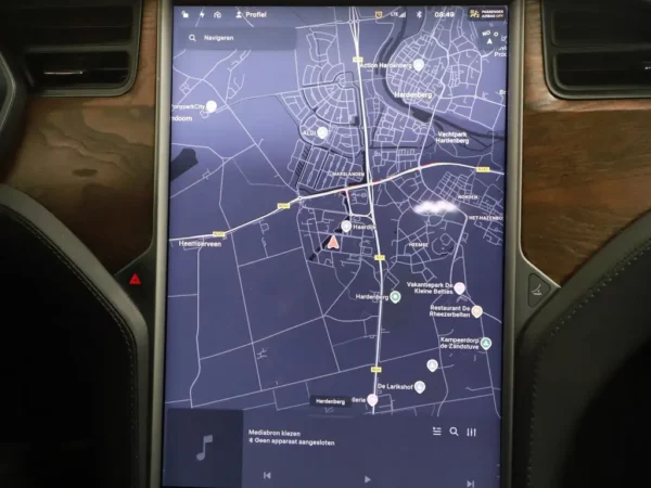 Photo 11 of 31 of 5YJXCCE24JF114894 Tesla Model X 75D Base. Cruise Ecc