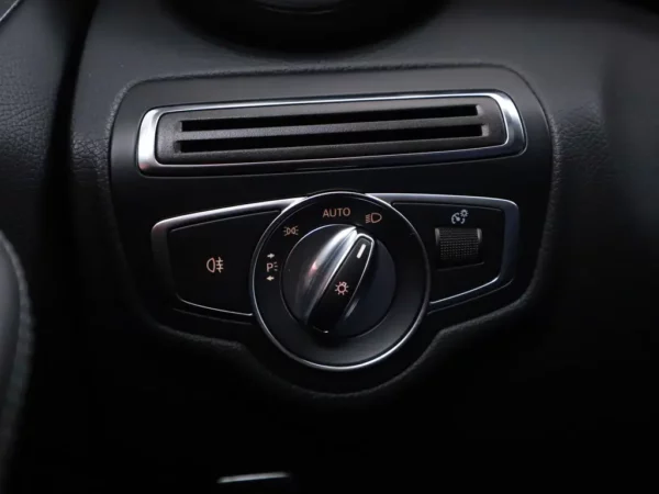 Photo 11 of 34 of WDD2052421F637276 Mercedes-Benz C-Klasse Estate 200 Aut. Sport Edition LED