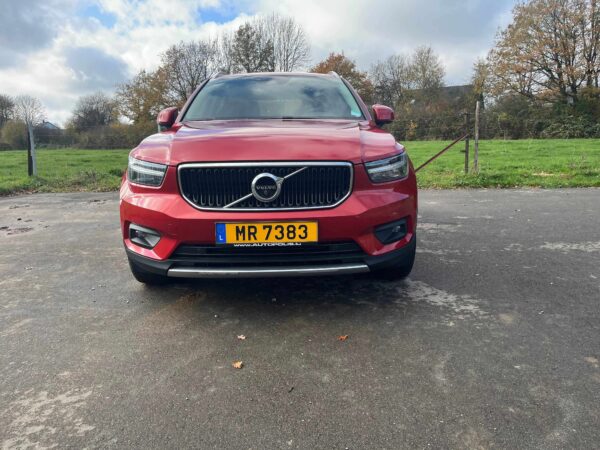Photo 15 of 49 of P-VXC402018-157600 Volvo XC40 T3 Momentum T3 1.5L 3 cylindres turbo