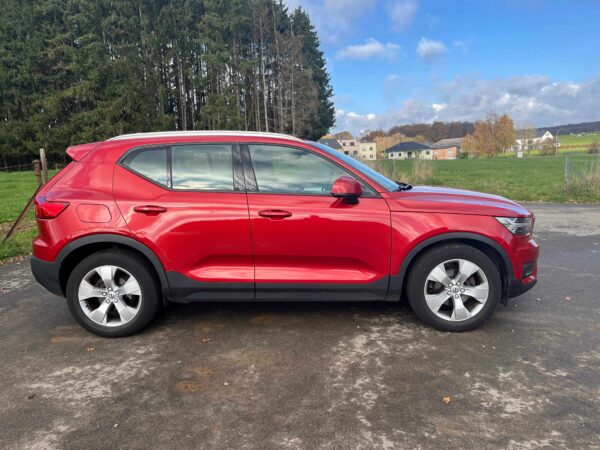 Photo 18 of 49 of P-VXC402018-157600 Volvo XC40 T3 Momentum T3 1.5L 3 cylindres turbo