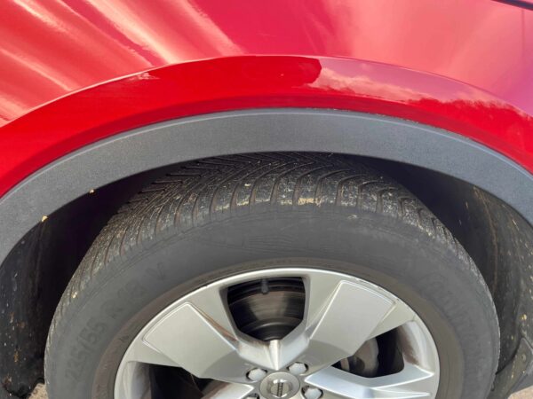 Photo 2 of 49 of P-VXC402018-157600 Volvo XC40 T3 Momentum T3 1.5L 3 cylindres turbo