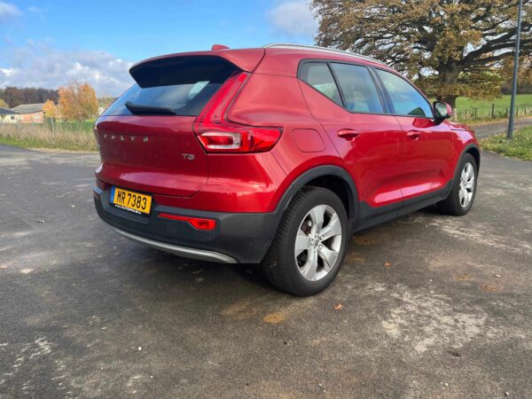 Photo 20 of 49 of P-VXC402018-157600 Volvo XC40 T3 Momentum T3 1.5L 3 cylindres turbo