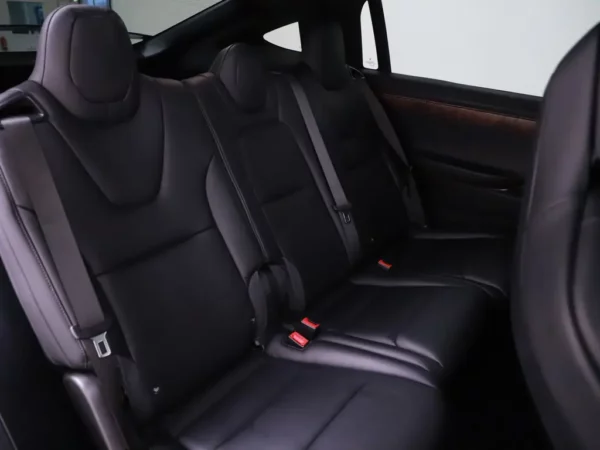 Photo 23 of 31 of 5YJXCCE24JF114894 Tesla Model X 75D Base. Cruise Ecc