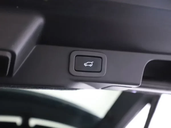 Land Rover Range Rover Sport 3.0 P400 MHEV HST PANO