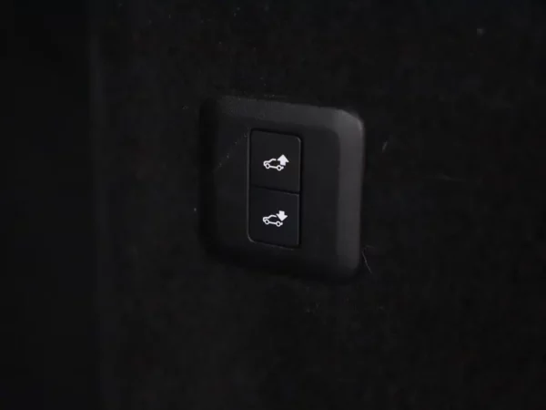 Land Rover Range Rover Sport 3.0 P400 MHEV HST PANO