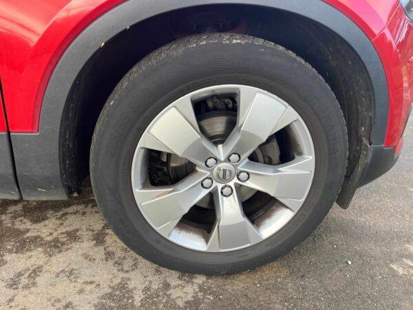 Photo 49 of 49 of P-VXC402018-157600 Volvo XC40 T3 Momentum T3 1.5L 3 cylindres turbo