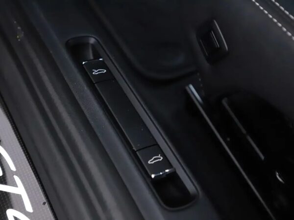 Porsche 718 GT4 4.0 Xenon Cruise Ecc