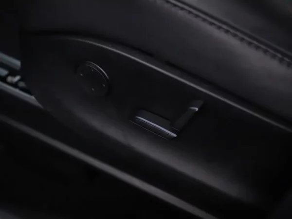 Photo 6 of 31 of 5YJXCCE24JF114894 Tesla Model X 75D Base. Cruise Ecc