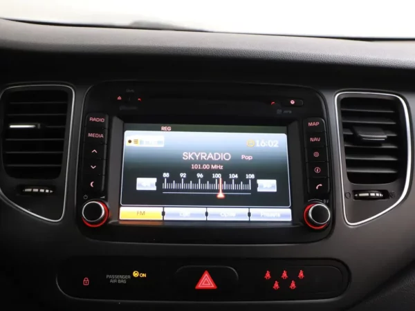 Photo 10 of 25 of KNAHT811AG7124222 Kia Carens 1.6 GDi DynamicLine Nav