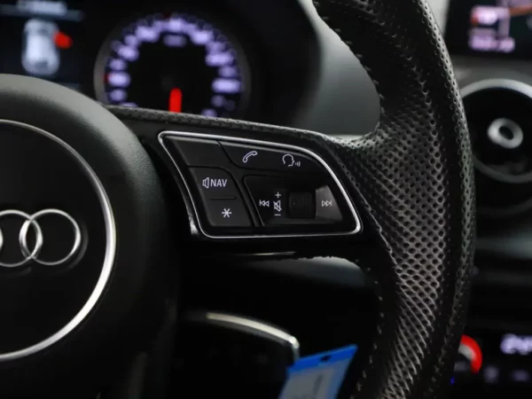 Audi Q2 35 TFSI S-Tronic S-Line