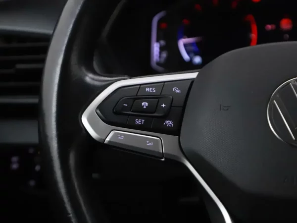 Photo 10 of 27 of WVGZZZC1ZNY031245 Volkswagen T-Cross 1.0 TSI Life