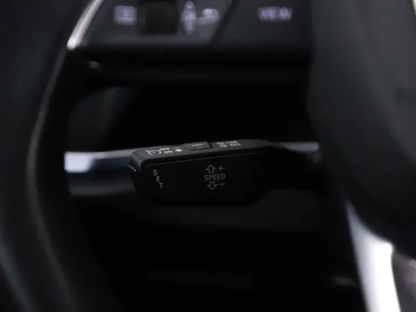 Photo 10 of 28 of WAUZZZF3XR1006511 Audi Q3 45 TFSI e edition