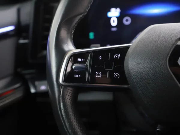 Photo 10 of 29 of VF1RHN00070299589 Renault Austral 1.2 E-Tech full hybrid 200 Techno