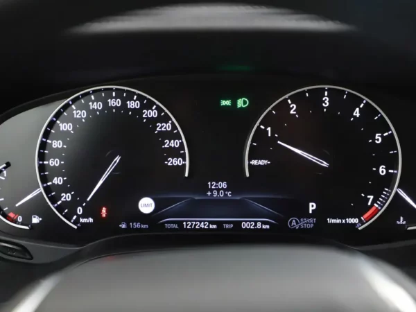 BMW 3-serie 320i High Executive (4-drs Sedan)