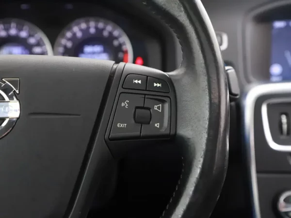 Photo 10 of 30 of YV1FS48HBC2138291 Volvo S60 1.6 T4 Aut. Kinetic