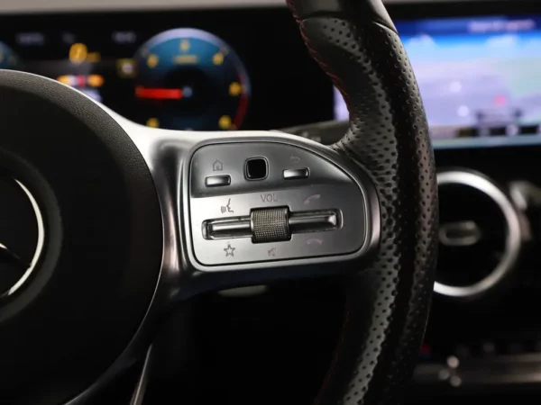 Mercedes-Benz B-Klasse 180d Business Solution AMG