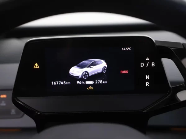 Photo 10 of 31 of WVWZZZE1ZMP028314 Volkswagen ID.3 Pro 58 kWh (5-drs Hatchb.)