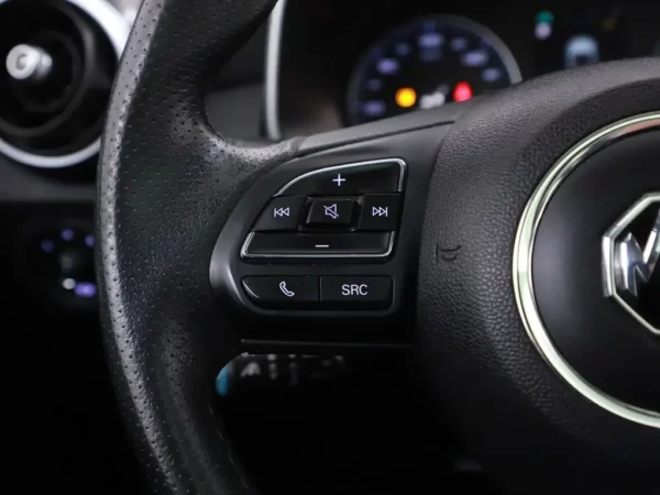 Photo 10 of 34 of LSJW74098LZ169970 MG ZS EV Luxury 45 kWh LED